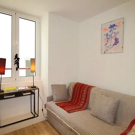 Superbe T2 Renove En Plein Centre Ville