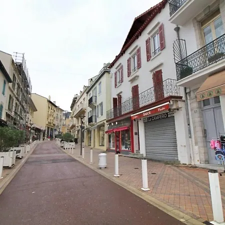 Superbe T2 Renove En Plein Centre Ville * Biarritz